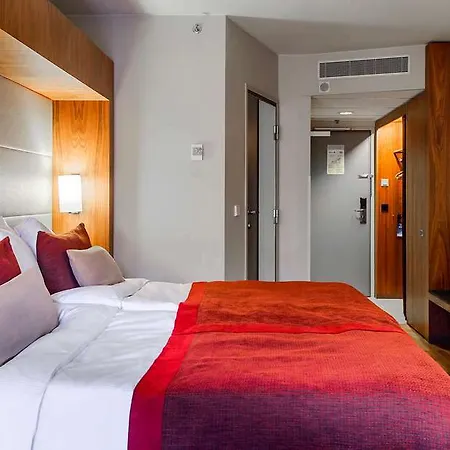 Radisson Blu Royal Hotel, Hotel