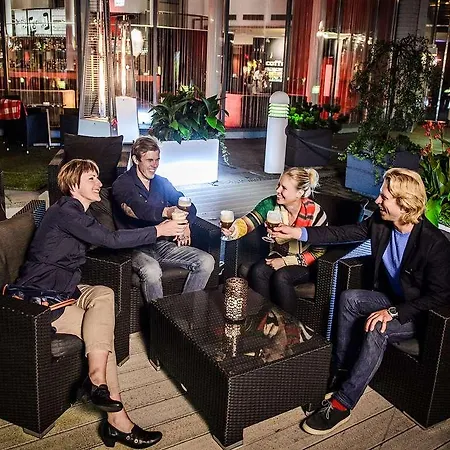 Radisson Blu Royal Hotel, Hotel