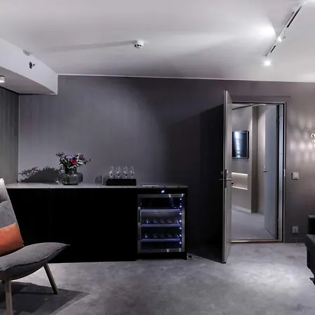 Radisson Blu Royal Hotel, Hotel