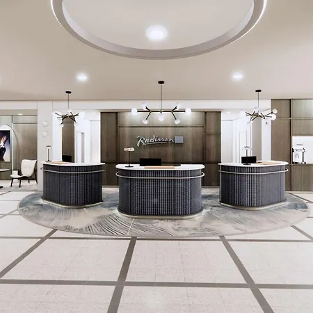 Radisson Blu Royal Hotel, Hotel