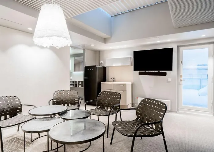 Radisson Blu Royal Hotel, Hotell