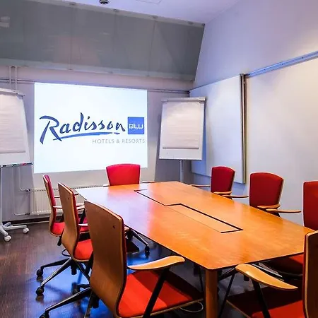 Radisson Blu Royal Hotel, Hotel